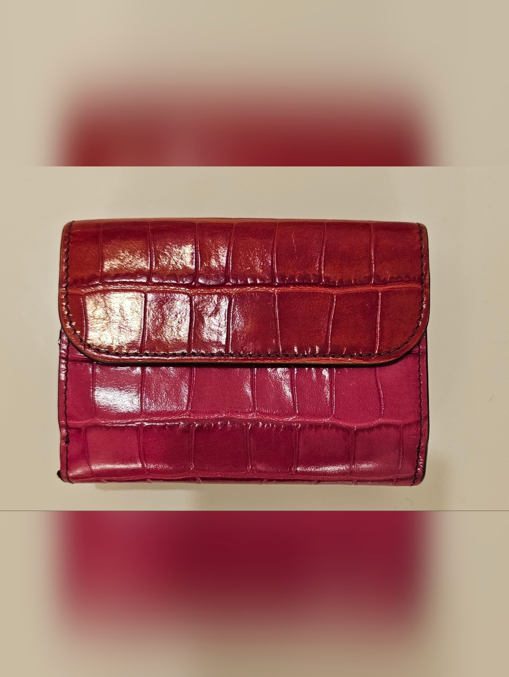 CHLOE Compact Tri-Fold Croc-Embossed Wallet - Picture 4 of 10